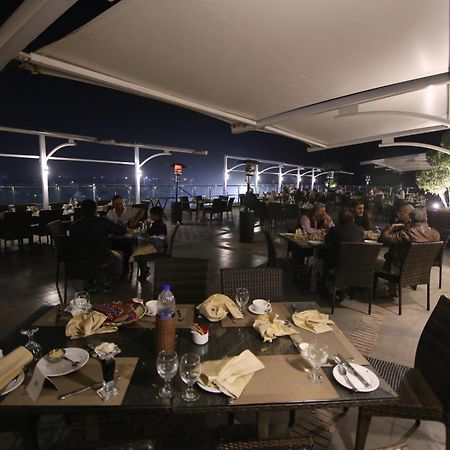 Defence Raya Golf & Country Club Lahore Exterior foto