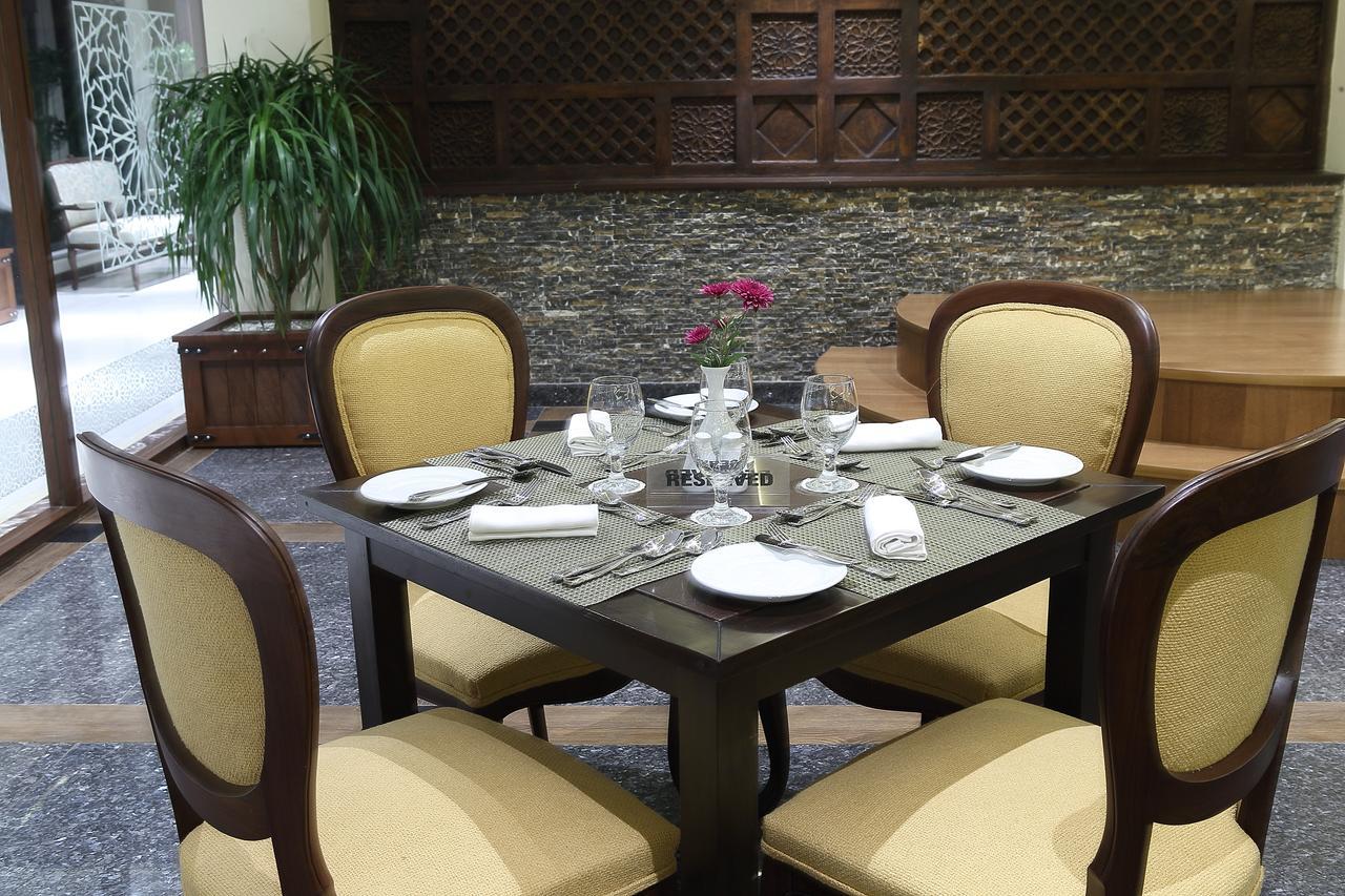 Defence Raya Golf & Country Club Lahore Exterior foto