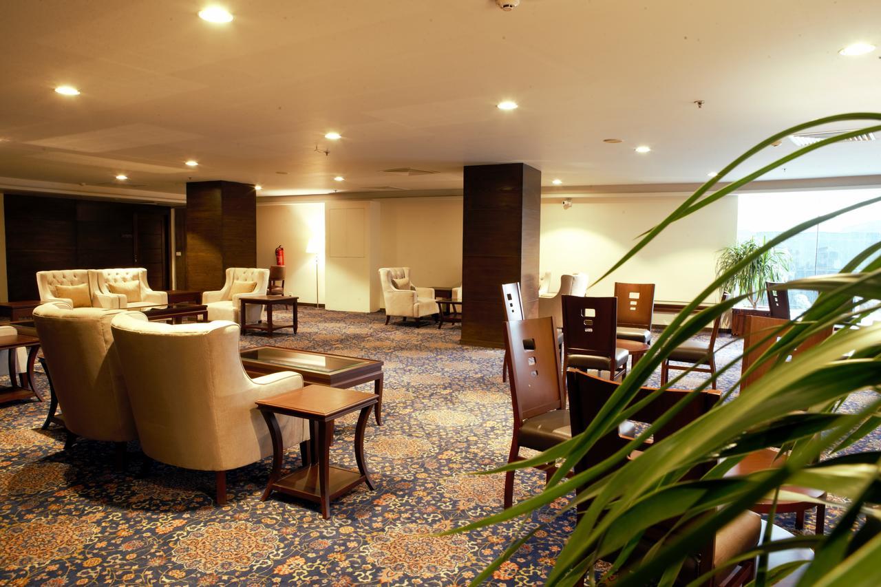 Defence Raya Golf & Country Club Lahore Exterior foto